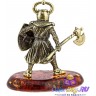 бронзовая фигурка на янтаре "Рыцарь c Топором" 3